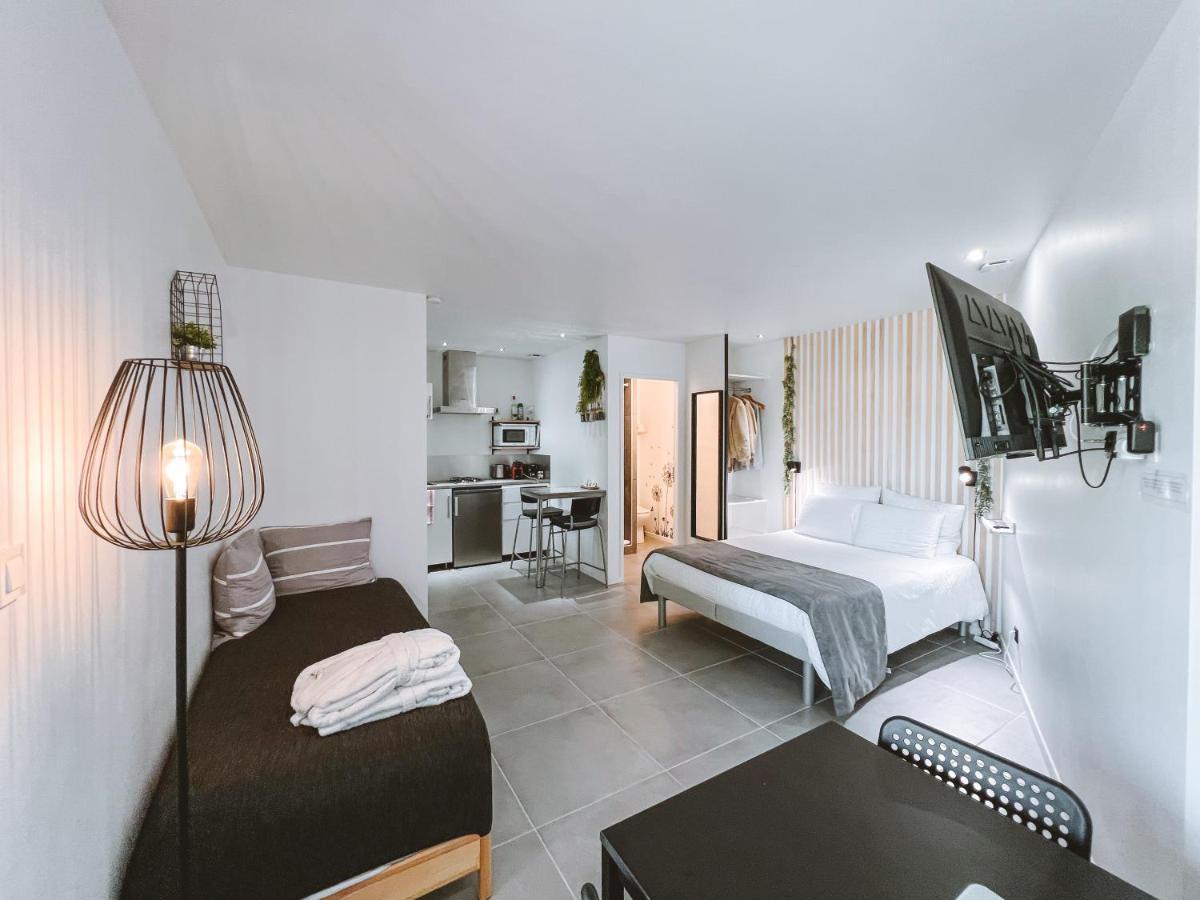 Sky - Gite Meuble & Confort Drome - Ecolodgite Laveyron Exterior foto